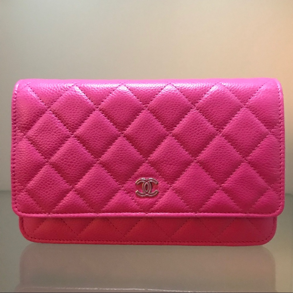 ***SOLD***Chanel WOC caviar hot pink